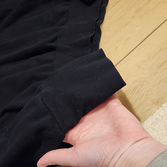 Black Crewneck Sweatshirt, womens large - Picture 2 of 5